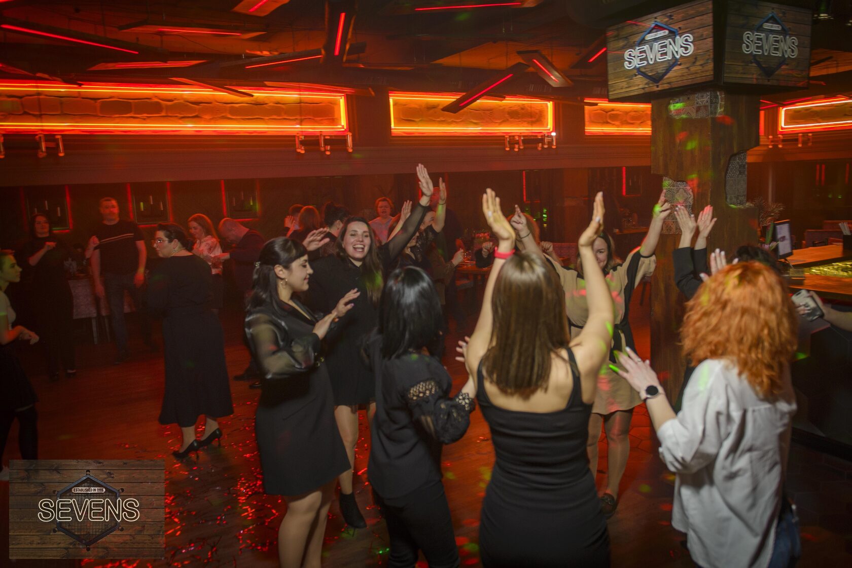SEVENS — eveniment